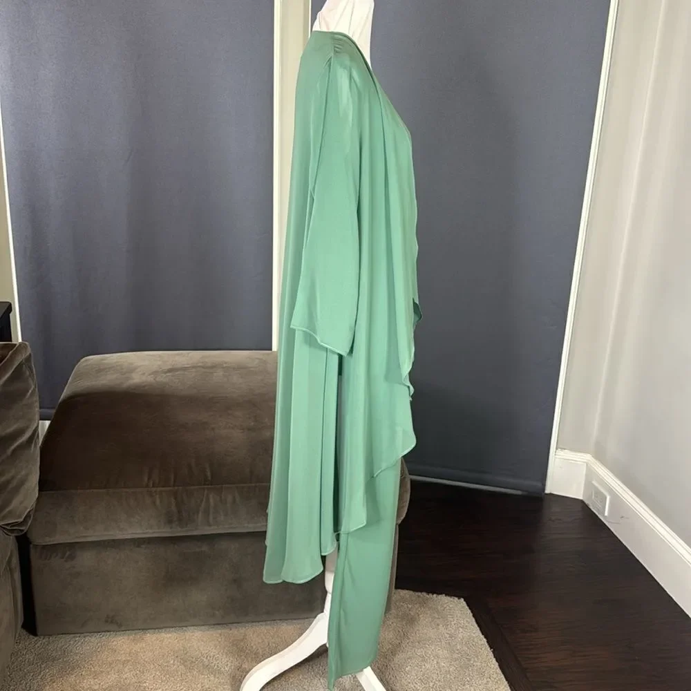 Women’s Green Chiffon 3 Piece Mother of the Bride Formal Pant Suit Size 2
